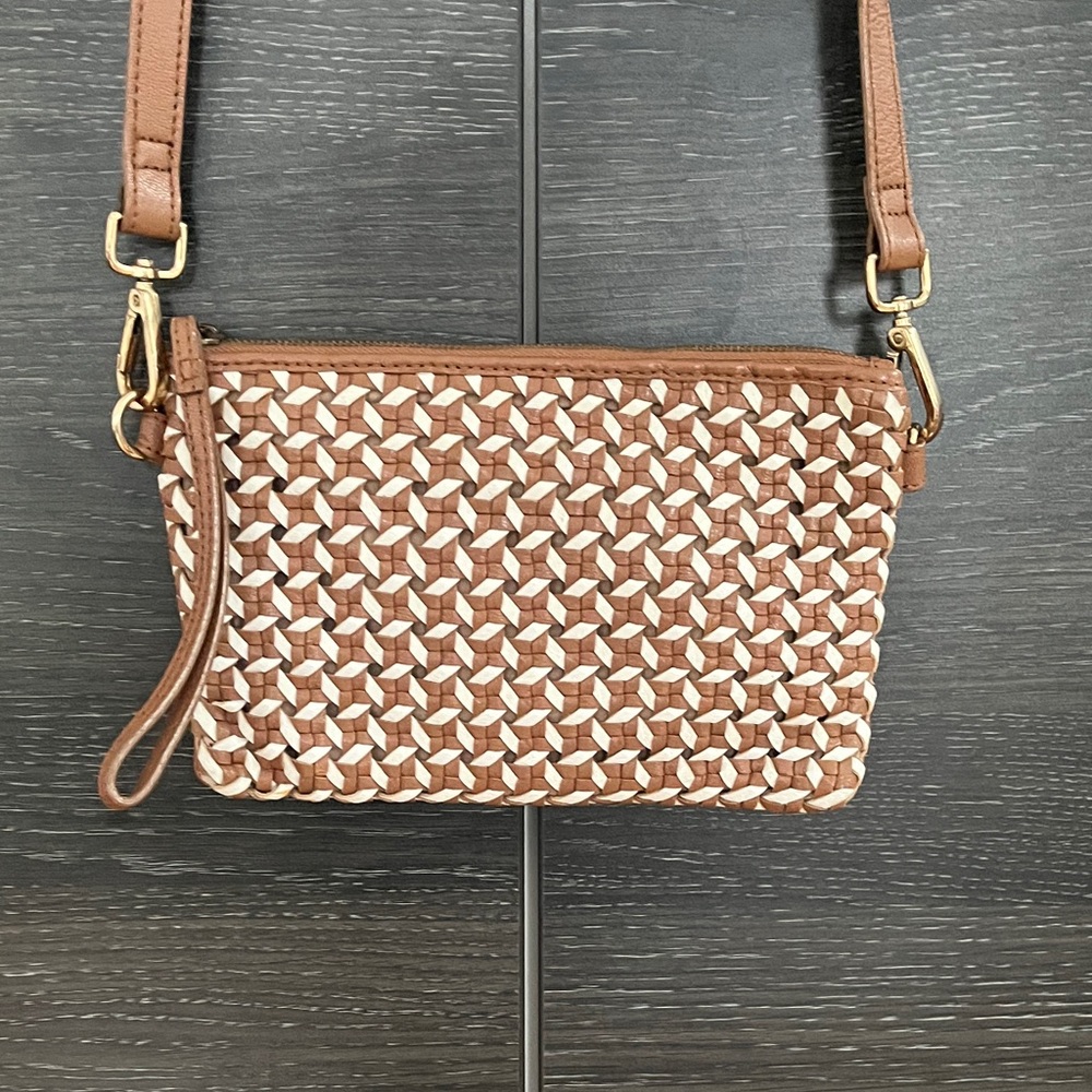 Carpisa Italian Woven Leather Bag